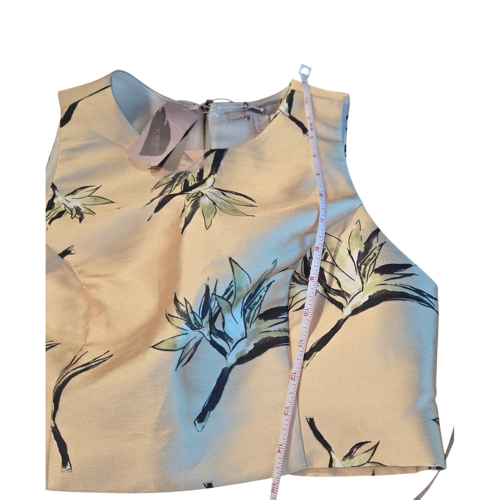NWT Forever 21 Contemporary Crop Top Women Small Floral Bird of Paradise - Picture 9 of 11